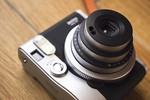 Fujifilm 富士 instax mini90 拍立得相机 99.99美元约￥642（一号店750元） 买手党-买手聚集的地方