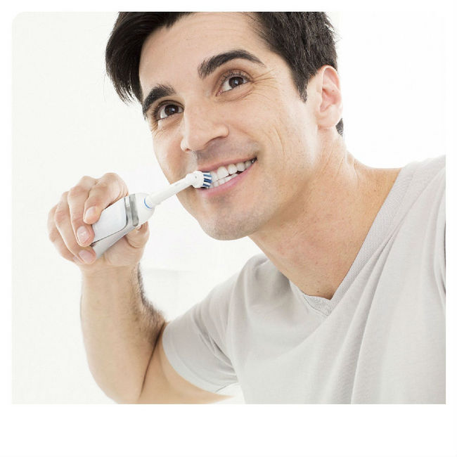 博朗 Oral-B 6000型 专业护理电动牙刷 57.03欧元约￥423（京东1399元） 买手党-买手聚集的地方