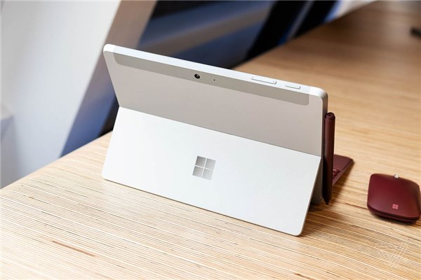 Microsoft 微软 Surface Go 平板电脑（PentiumGold 4415Y、4GB、64GB、WiFi版） 2988元包邮 招行12期免息 买手党-买手聚集的地方