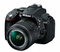 Nikon 尼康 D5300 18-55二代镜头单反套机 送存储卡+相机包+清洁套装 3899元