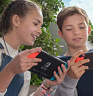 Nintendo Switch 全新续航增强版 红蓝配色
