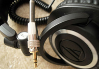 铁三角(Audio Technica) ATH-M50 监听头戴耳机  99美元￥614+送ATH CKF300入耳（京东999）