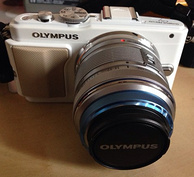 奥林巴斯（OLYMPUS） E-PL5 微型单电套机 白色（14-42mm f/3.5-5.6II R镜头） 历史最低2499元