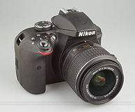 尼康（Nikon） D3300 单反套机（AF-S DX 18-55mm f/3.5-5.6G VRII尼克尔镜头）