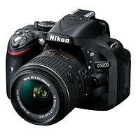 Nikon尼康 D5200数码单反相机 套机（18-55Ⅱ）+8G卡+原装包