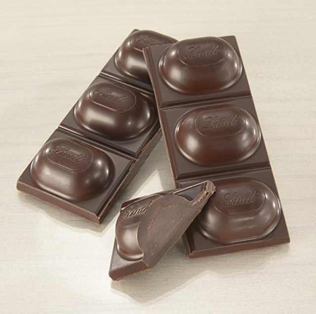 瑞士原产、70％可可，Lindt 瑞士莲 圣诞黑巧克力大排  100gx4件 prime到手约98.1元 买手党-买手聚集的地方