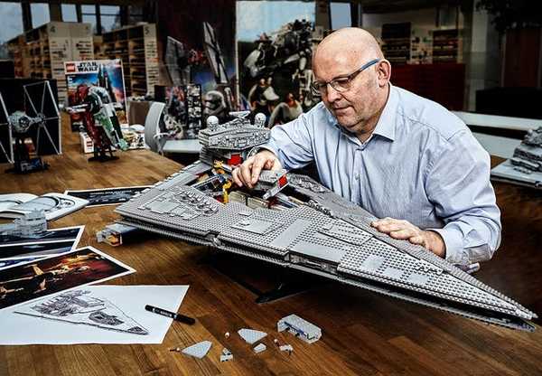 LEGO 乐高 UCS 收藏家系列 星球大战系列 75252 帝国歼星舰 3444.24元 买手党-买手聚集的地方