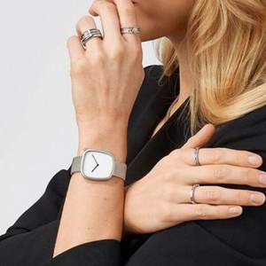 丹麦时尚腕表品牌，Bering 白令 Pebble系列 18034-004 女士时尚石英腕表
